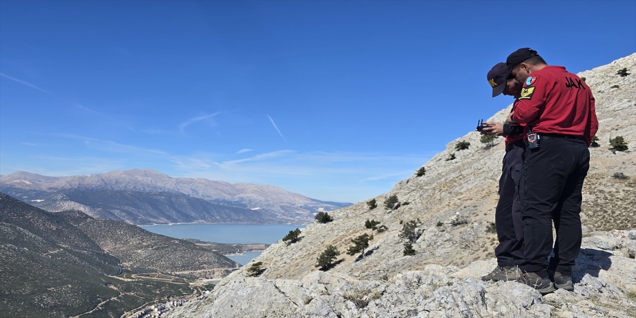 Isparta Eğirdir’de kamp için dağa çıkan 75 yaşındaki Hurşit Yıldırım kayboldu