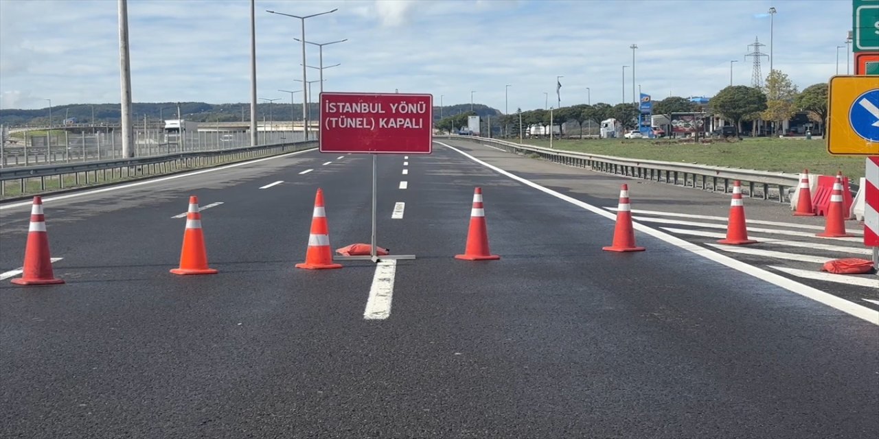 Bolu Dağı Tüneli İstanbul yönü, kaplama çalışması nedeniyle 13–31 Ekim arası hafta içi 10.00–15.00 saatleri arasında kapalı
