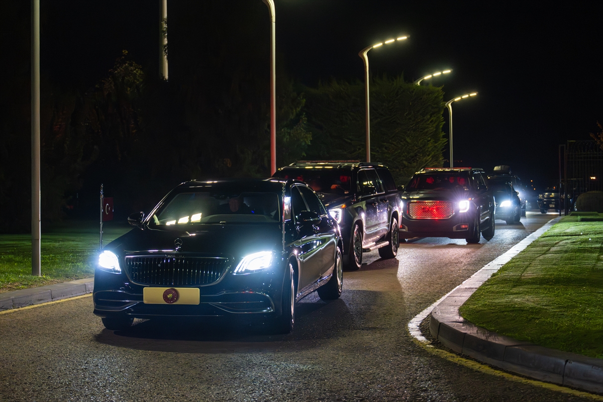 Cumhurbaşkanı Erdoğan, Mısır'daki temaslarının ardından yurda döndü