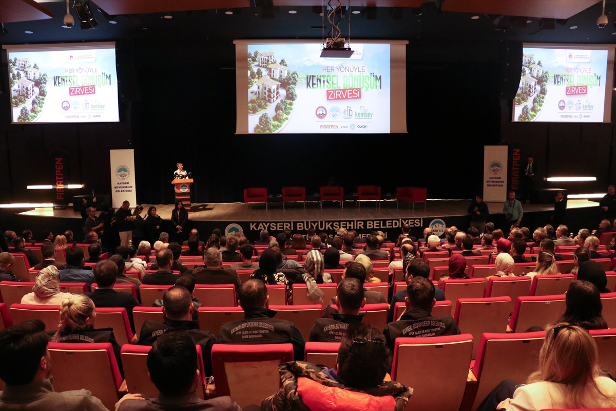 Kayseri'de "Her Yönüyle Kentsel Dönüşüm Zirvesi" yapıldı