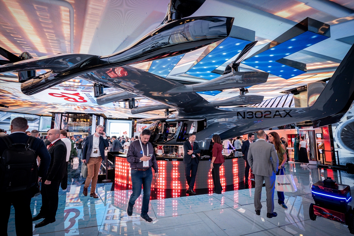 Uçan taksi ilk müşterilerini ağırlamaya hazırlanıyor