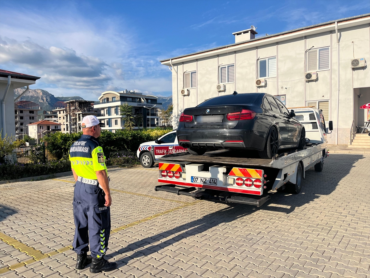 Alanya’da drift atan sürücüye 92 bin 784 lira ceza