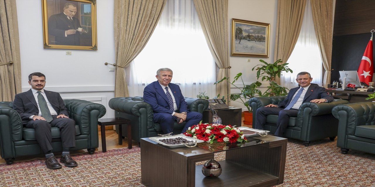 Özgür Özel: Mansur Yavaş’ın Hesapları Açık, Konser Soruşturması Algı Operasyonu