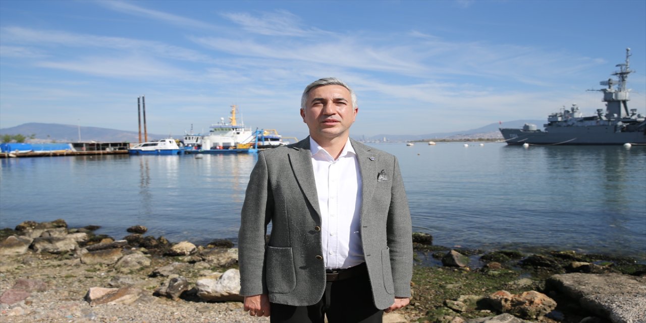 DEÜ araştırmacıları, Ege Denizi'nde iklim değişikliğinin etkilerini Koca Piri Reis gemisiyle inceliyor