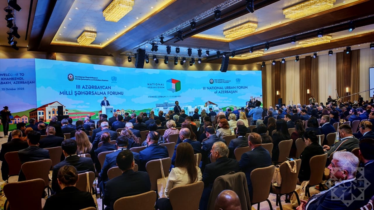 Azerbaycan'ın Hankendi şehrinde "3. Ulusal Şehircilik Forumu" başladı