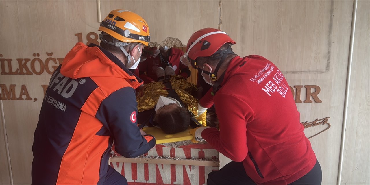Bolu’da 5,8 büyüklüğündeki deprem senaryosuyla geniş kapsamlı tatbikat yapıldı