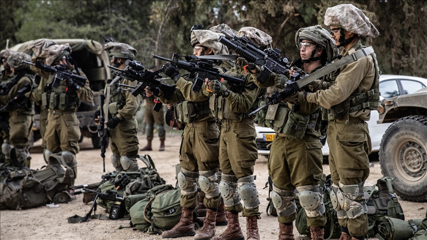 İsrail ordusu, Gazze'de Hamas'a karşı desteklediği çeteleri korumak için 2 Filistinliyi ateşkese rağmen öldürdü