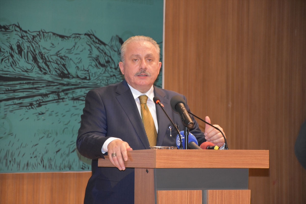 Şırnak Üniversitesi 2025-2026 Akademik Yılı Açılış Töreni düzenlendi