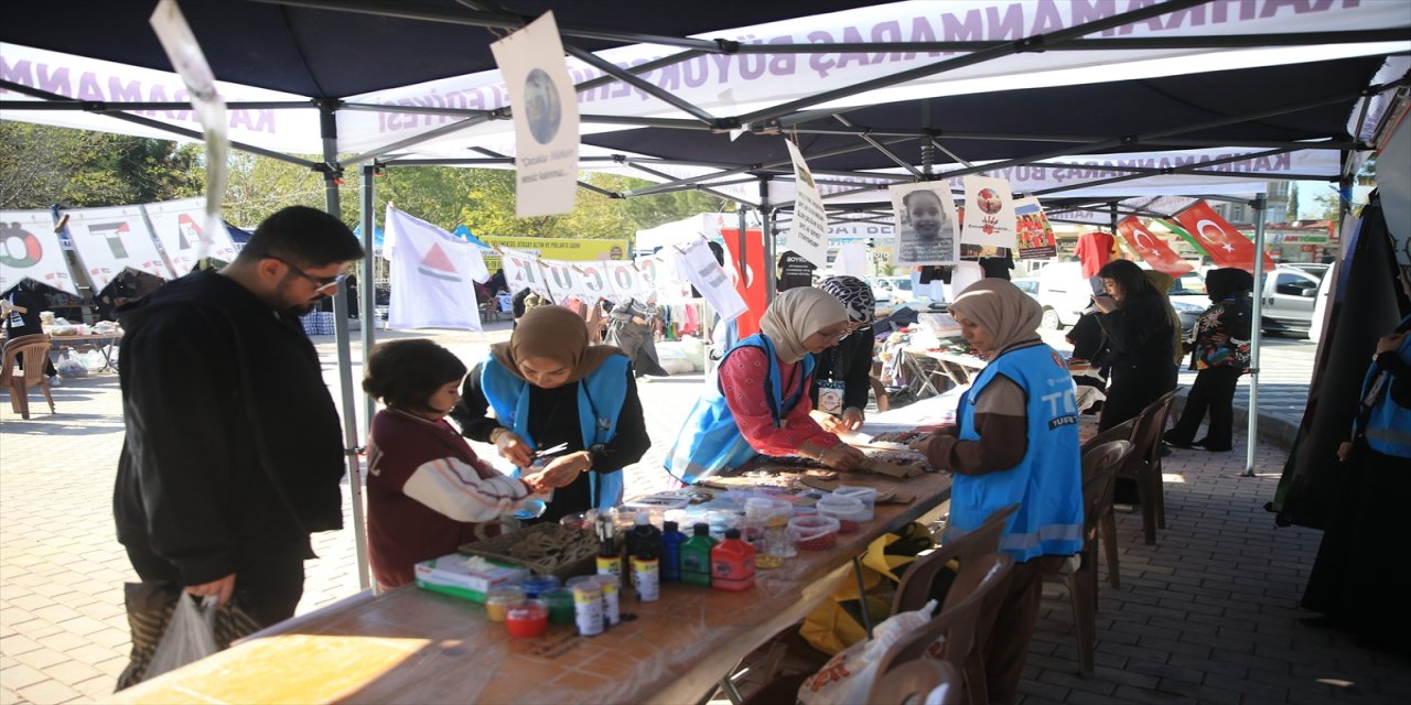 Kahramanmaraş’ta Filistin yararına hayır çarşısı açıldı
