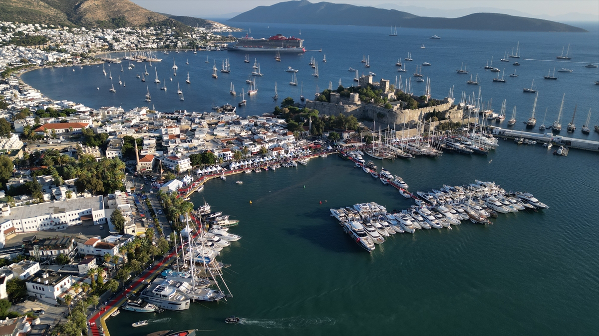 Bodrum Boat Show Fuarı yerli ve yabancı misafirlerini ağırlıyor