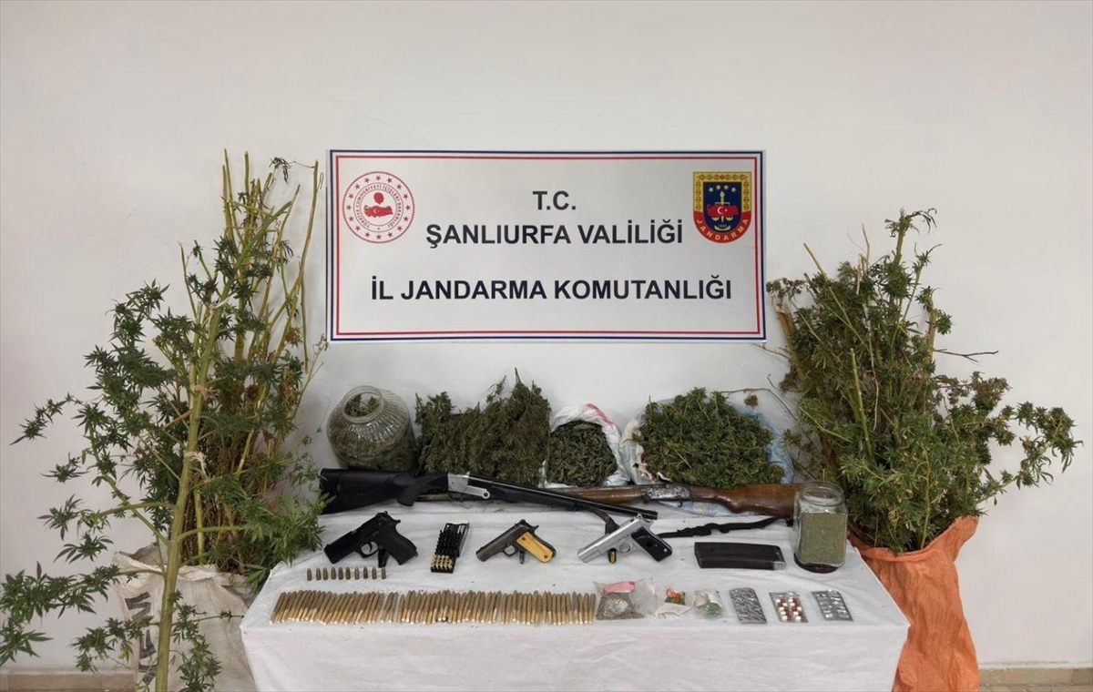 Şanlıurfa'da uyuşturucu ve silah kaçakçılığı operasyonunda 3 şüpheli yakalandı