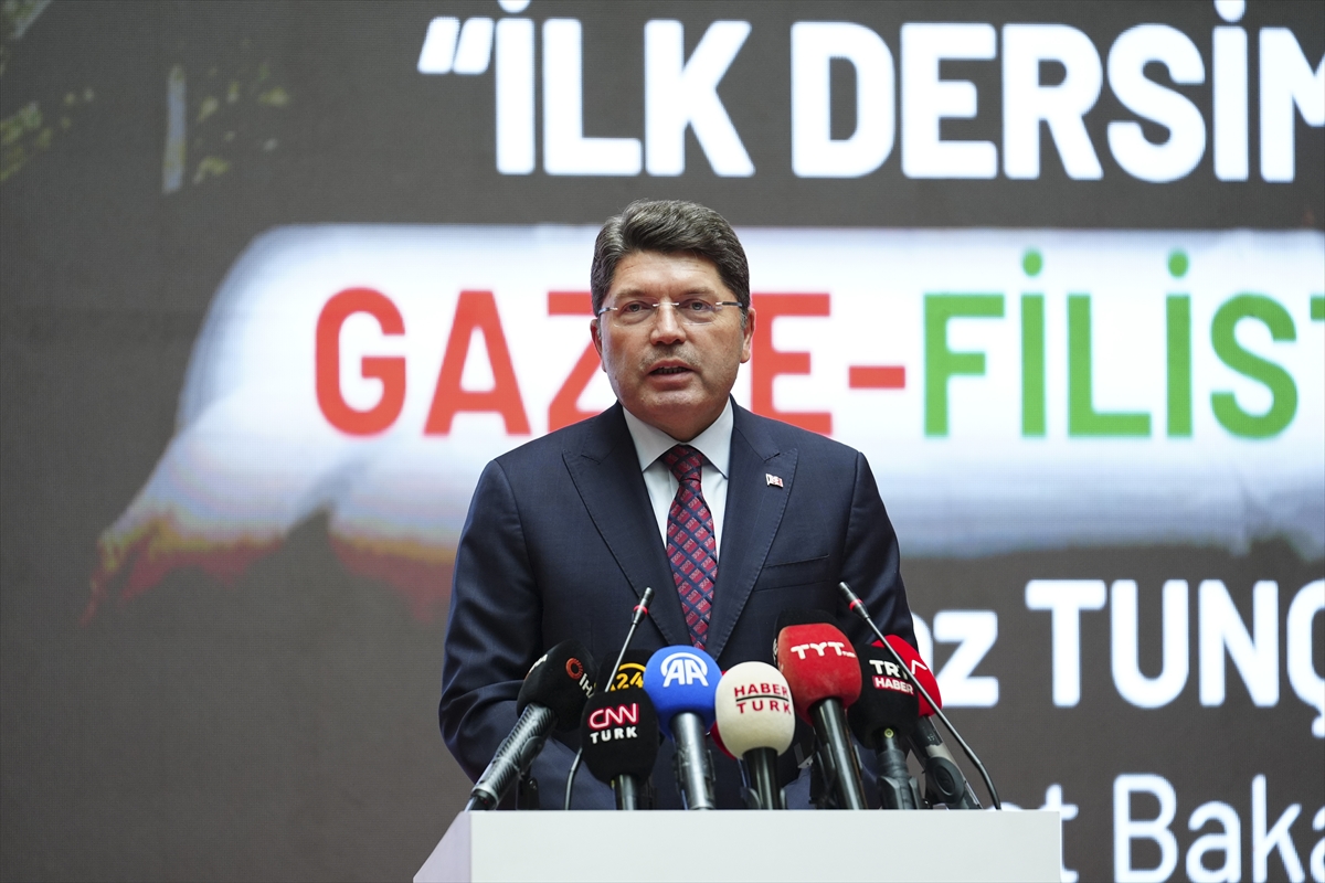 Adalet Bakanı Tunç, İstanbul Yeni Yüzyıl Üniversitesi Akademik Yılı açılış töreninde konuştu