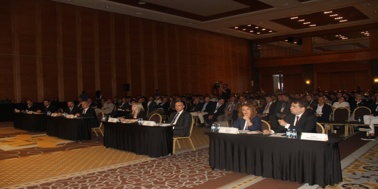 Antalya'da 47. Ulusal Plastik Cerrahi Kurultayı başladı, 27 ülkeden 800'e yakın cerrah bilimsel panellerde buluşuyor