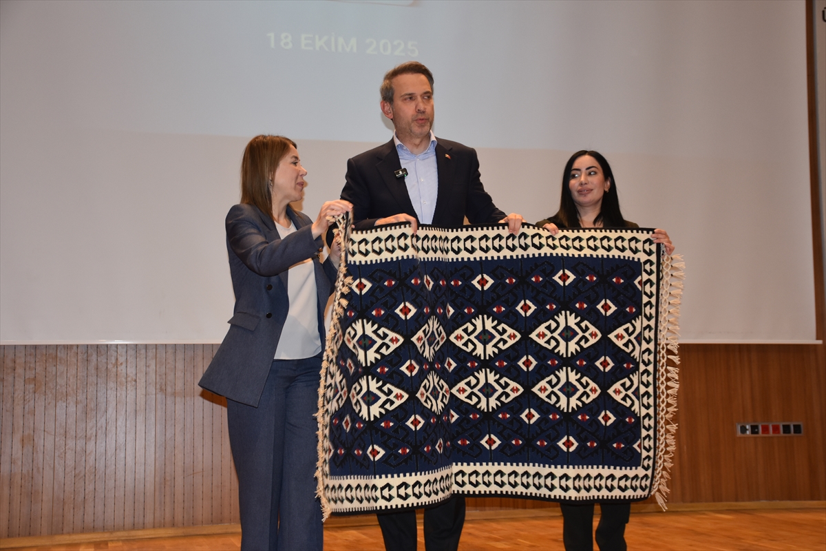 Bunların siyaseti yalan ve iftira üzerine kurulu