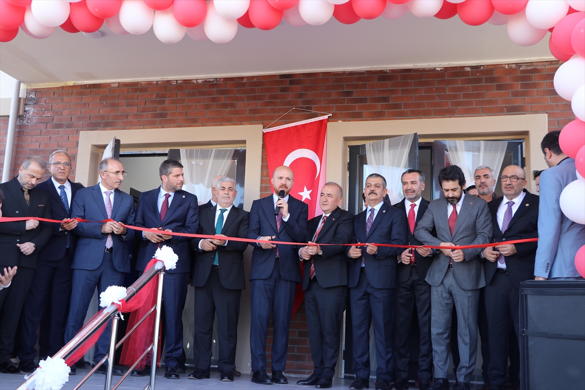 İlim Yayma Vakfı Mütevelli Heyeti Başkanı Bilal Erdoğan, Elazığ'da Kur'an kursu açılışına katıldı