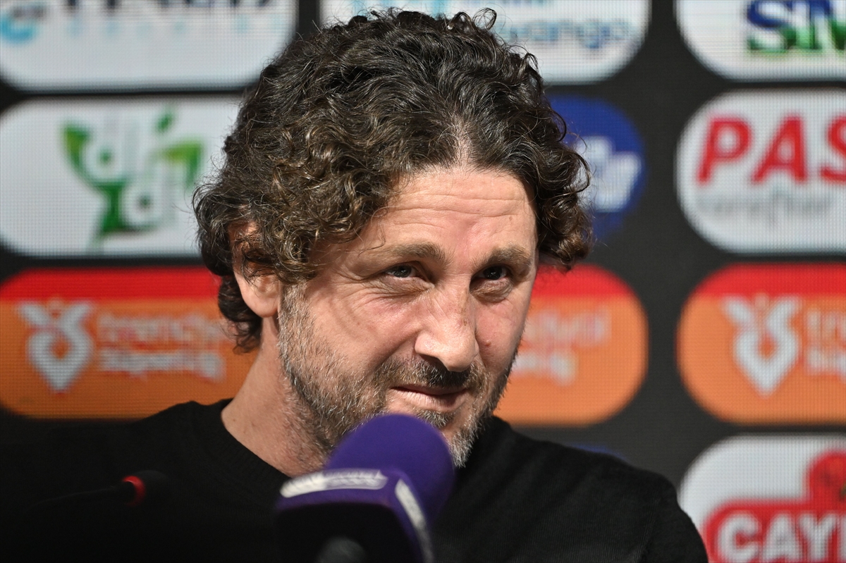 Karadeniz ekibi Trabzonspor 131 hafta sonra 4'te 4 peşinde