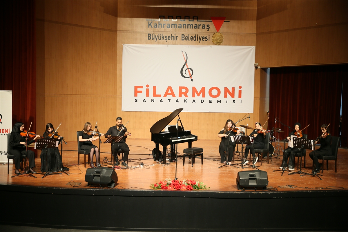Kahramanmaraş'ta Filarmoni Sanat Akademisi öğrencileri konser verdi