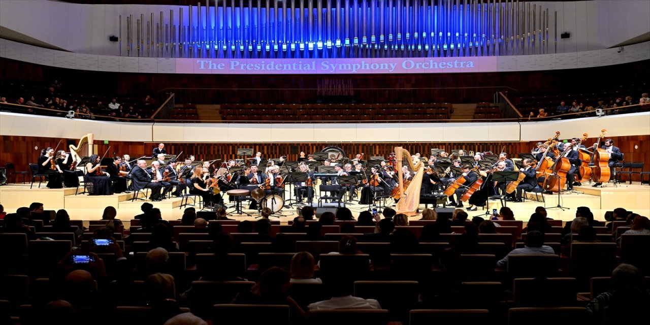 Cumhurbaşkanlığı Senfoni Orkestrası, Cumhuriyet Bayramı kutlamaları kapsamında Moskova’da unutulmaz bir konser verdi