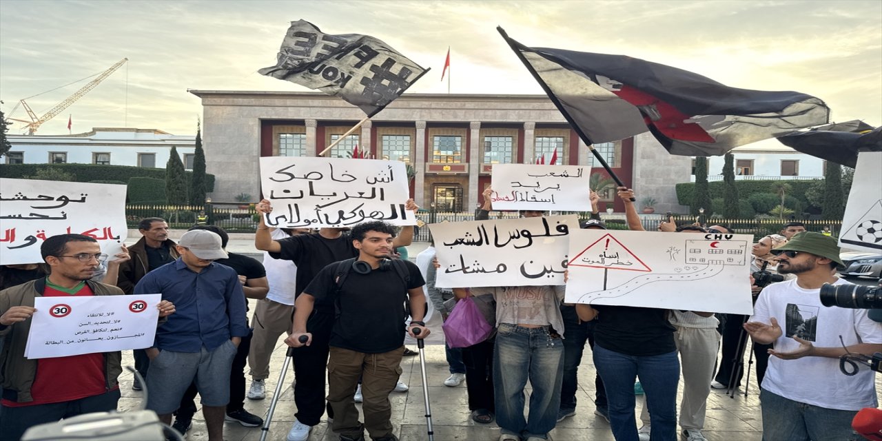 “Gen Z 212” hareketi bir haftalık aranın ardından yeniden gösteriler düzenledi: “Özgürlük, onur, sosyal adalet!”