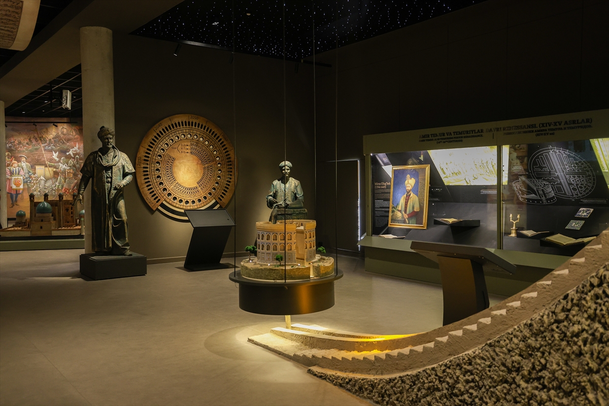 Türk tasarımcılar Özbekistan'ın kültürel mirasını geleceğe taşıyor