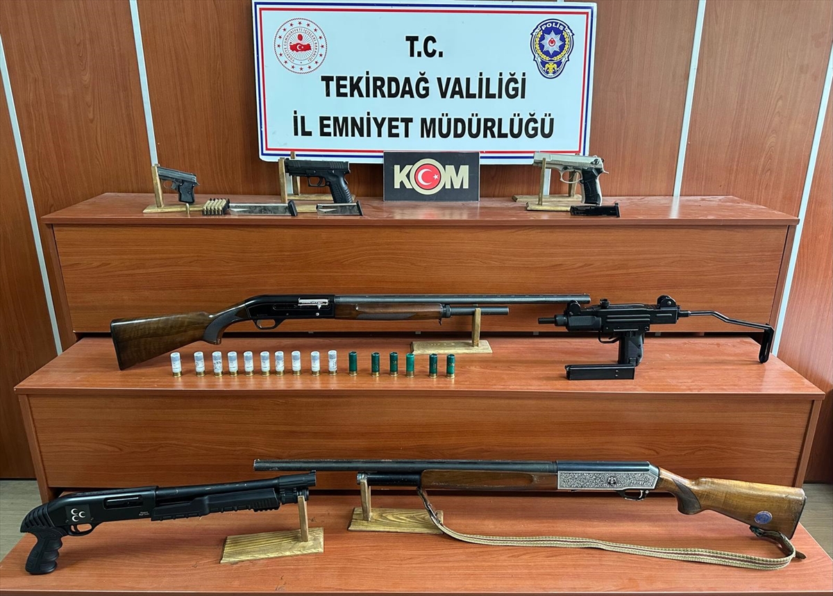 Tekirdağ'da kaçakçılık operasyonunda 20 şüpheli yakalandı