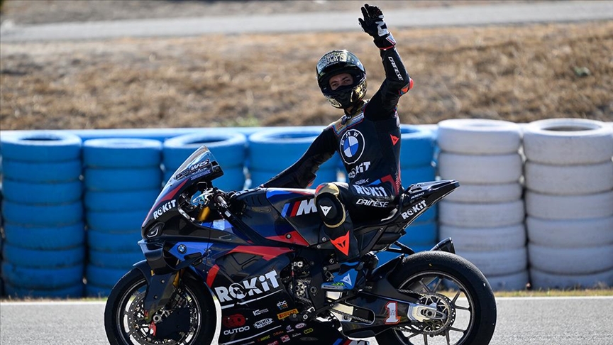 Toprak Razgatlıoğlu'ndan Superbike'ta tarihi performans