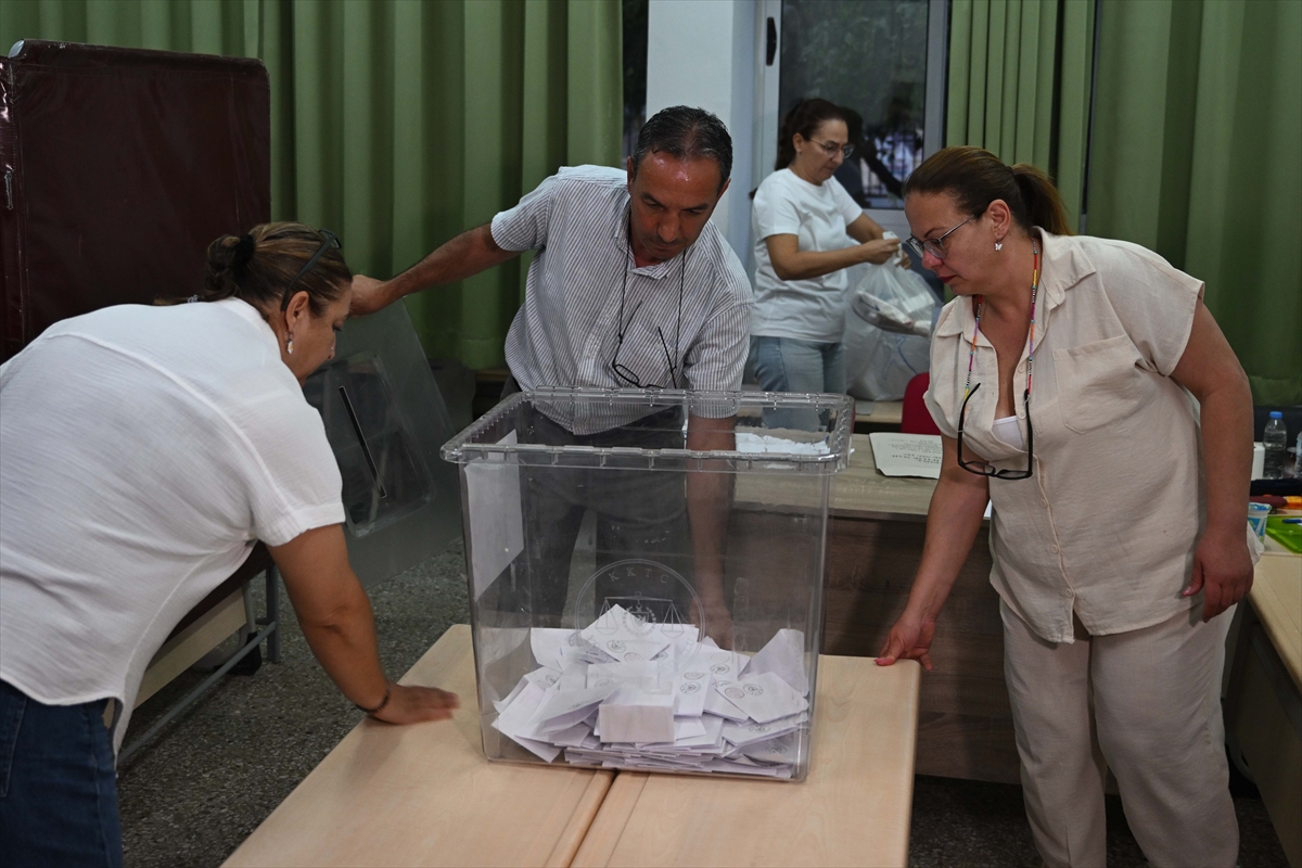 KKTC'de cumhurbaşkanı seçiminde oy sayımına başlandı