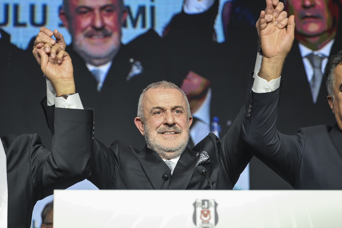 Beşiktaş'ta yeni divan kurulu başkanı Ahmet Ürkmezgil oldu