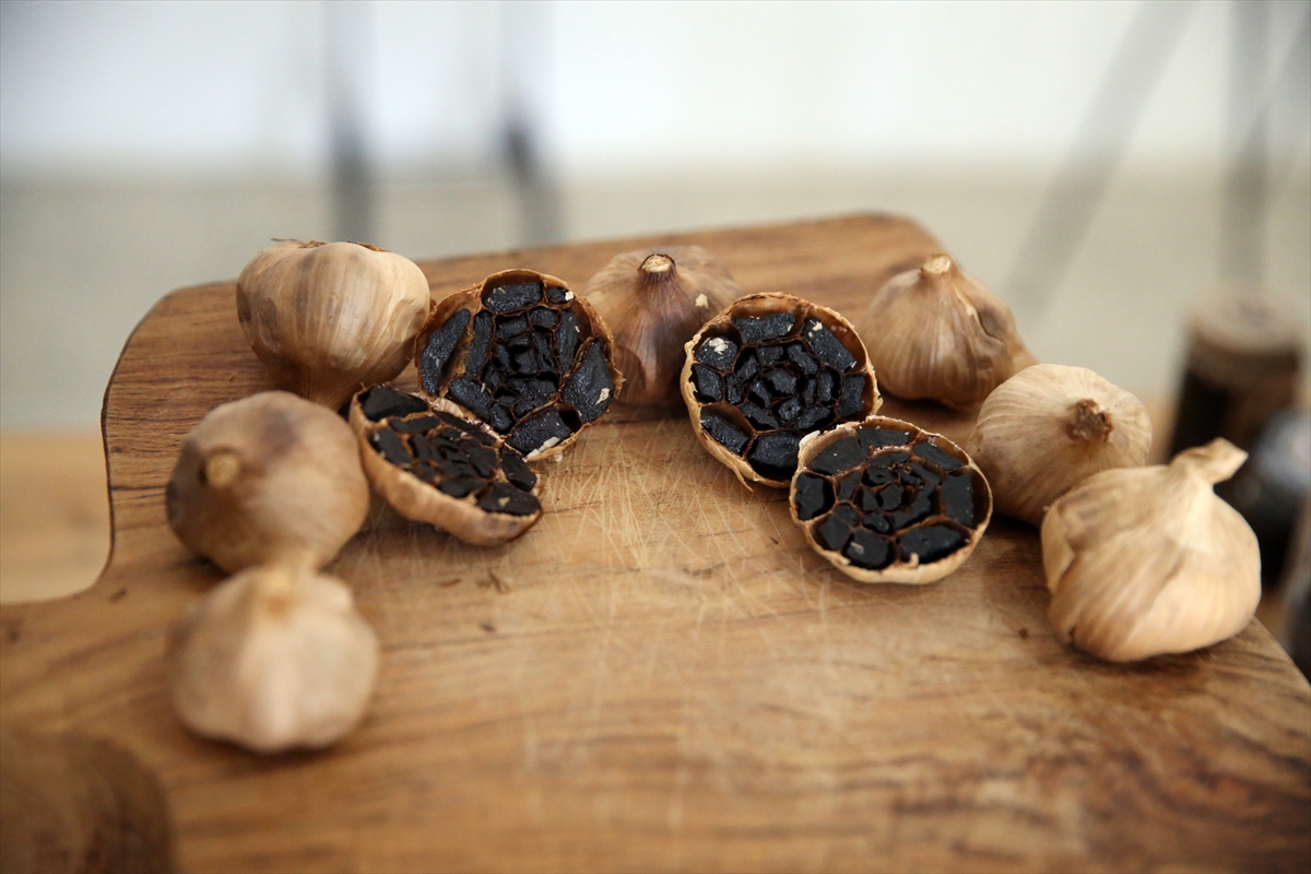 Coğrafi işaretli Taşköprü sarımsağından üretilen siyah sarımsak 6 ülkeye ihraç ediliyor