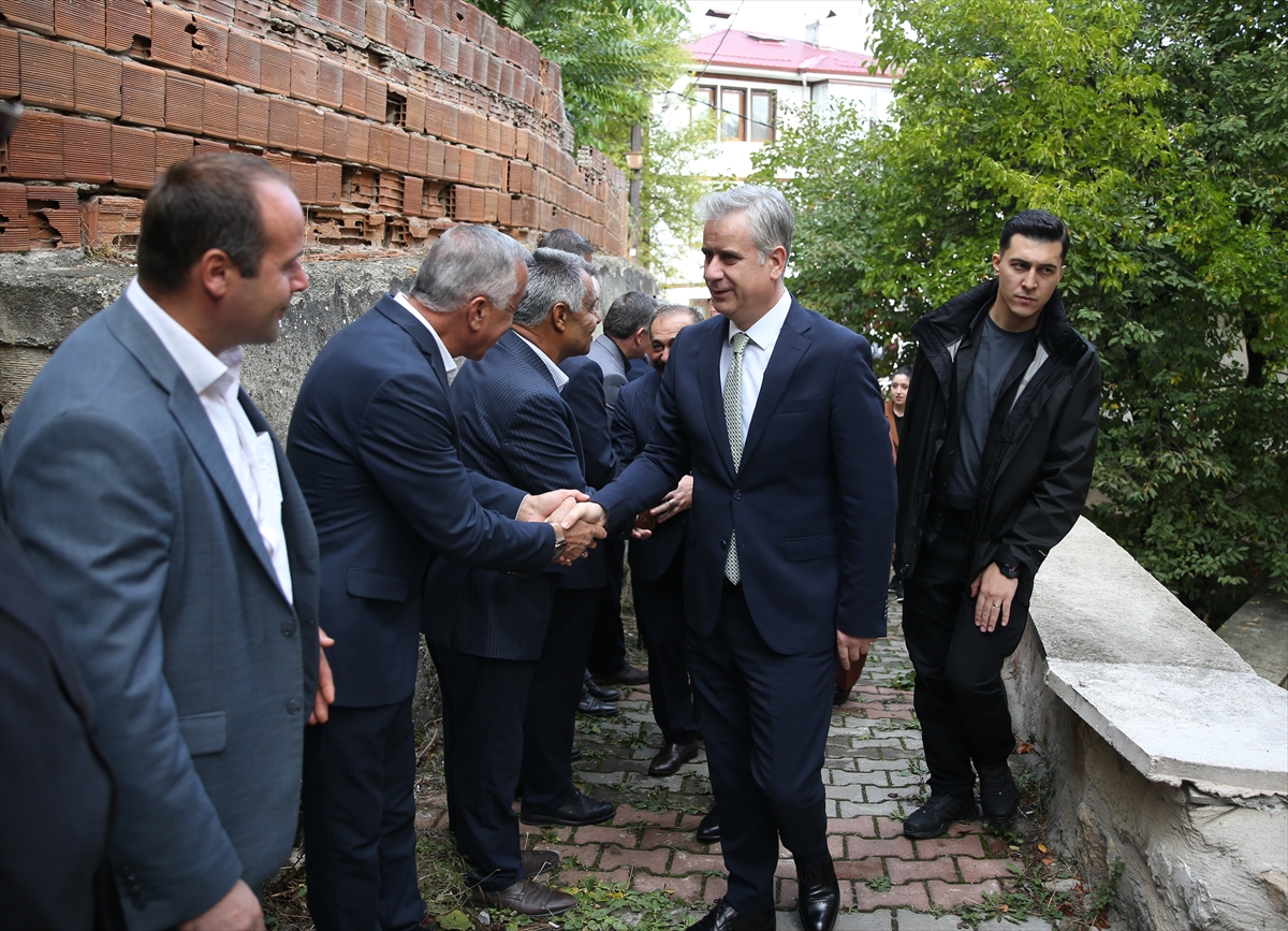 AK Parti Genel Başkan Yardımcısı Yalçın, Kastamonu'da ziyaretlerde bulundu