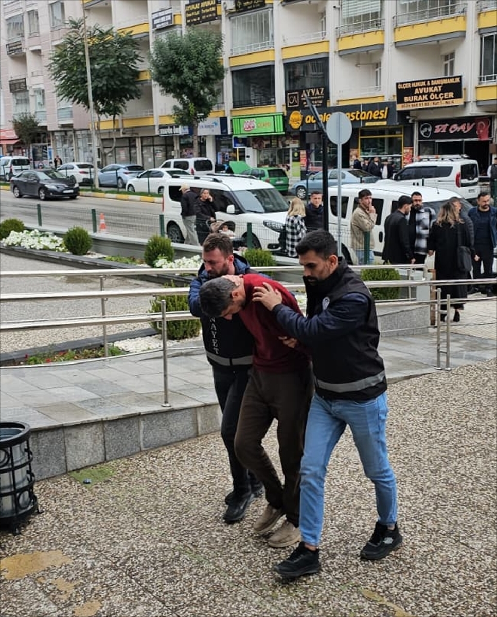 Çorum'da tüfekle ateş ederek babasını öldüren şüpheli tutuklandı