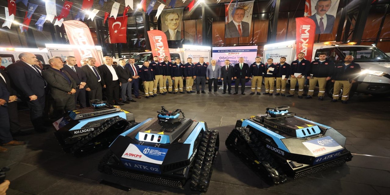 Kocaeli Büyükşehir Belediyesi, mahalle sorunlarını tespit için “Göz Kulak” saha ekibini kurdu