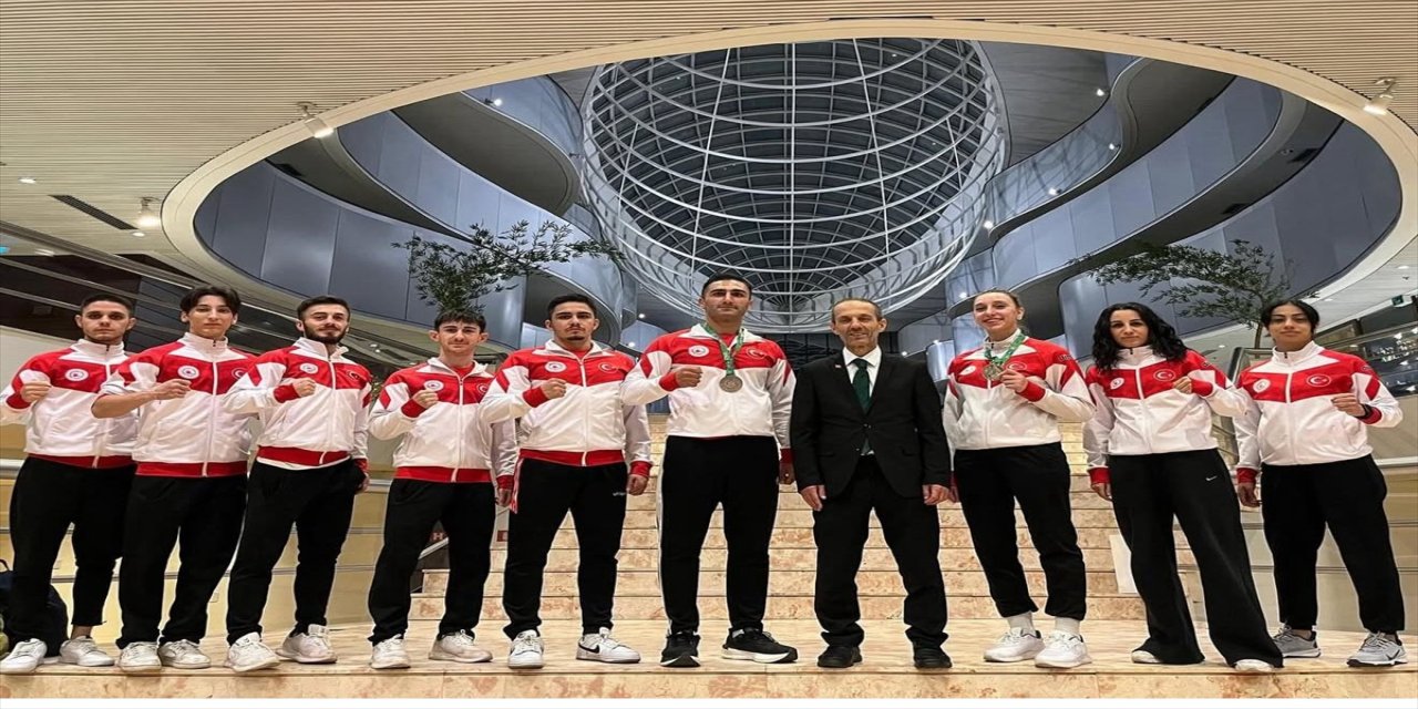 Türk Kung Fu Milli Takımı, Çin’de 10. Dünya Şampiyonası’nda 19 altın dahil 44 madalya kazanarak yurda döndü