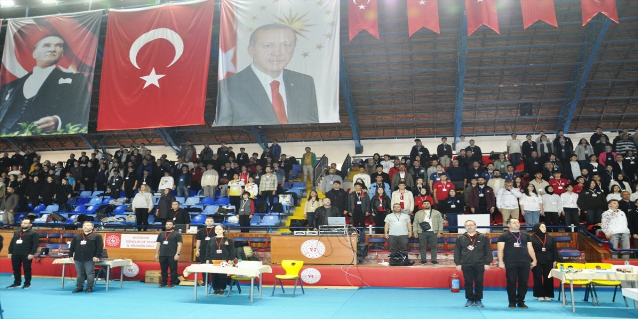 211 takım, Kütahya’daki Ulusal Robot Yarışması’nda en iyi robotu tasarlamak için kıyasıya yarışıyor