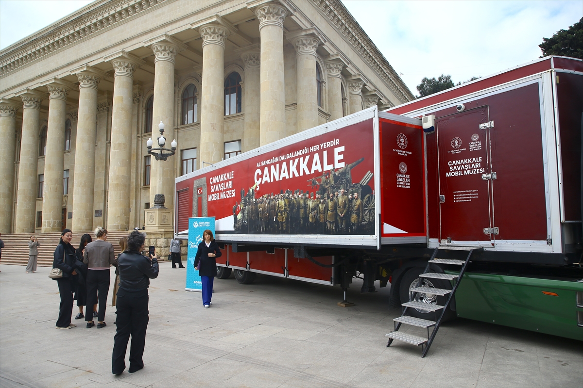 Çanakkale Savaşları Mobil Müzesi, Bakü'de ziyarete açıldı
