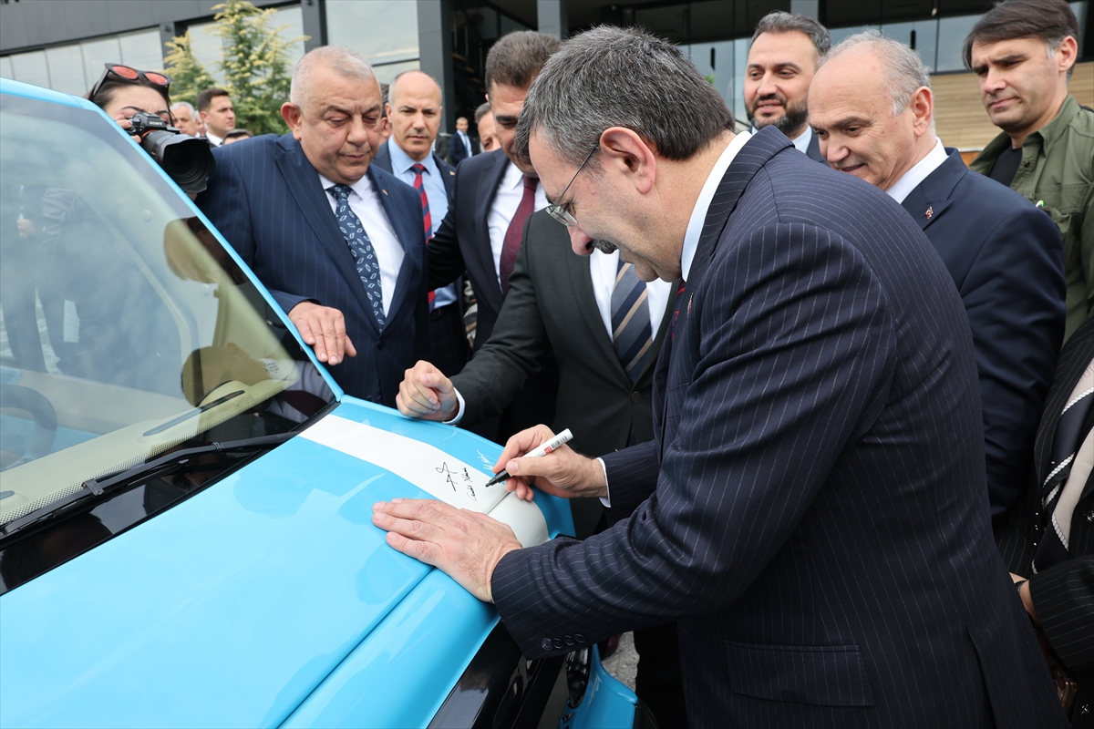 Kişi başına gelirimizin 17 bin doları aşmasını bekliyoruz.