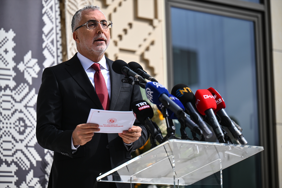 Çalışma ve Sosyal Güvenlik Bakanı Işıkhan, Ukrayna Bağımsızlık Günü resepsiyonunda konuştu