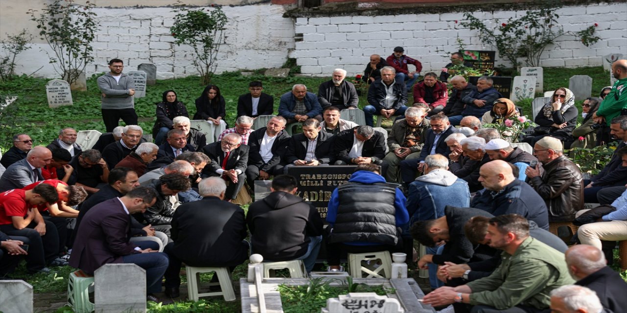 Trabzonspor’un efsanesi Kadir Özcan, vefatının 12. yılında kabri başında dualarla anıldı