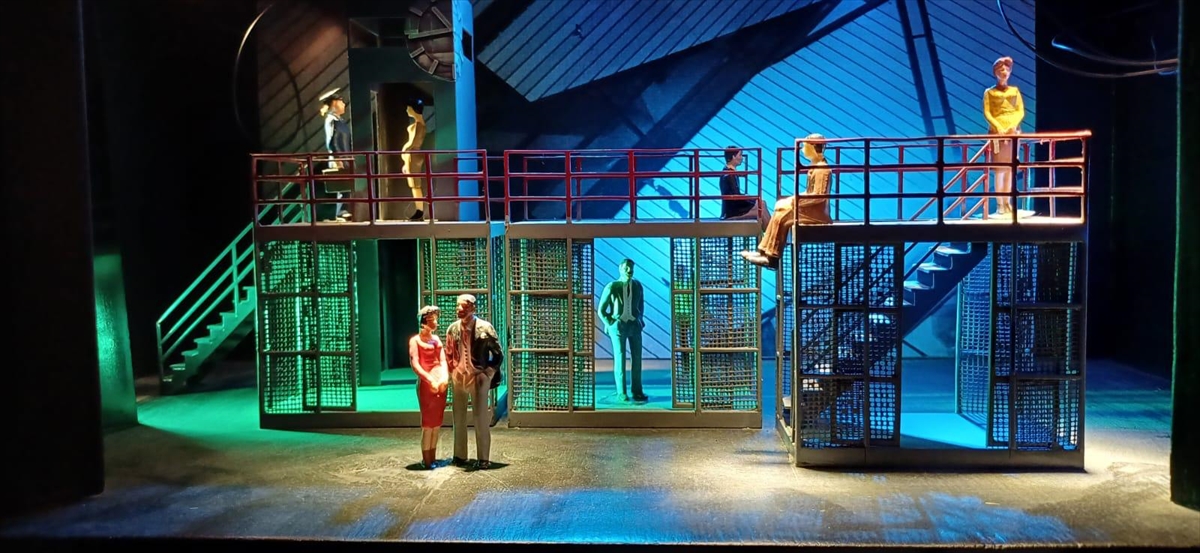 Antalya'da Devlet Tiyatrolarının "Sahnede Bir Dünya" sergisi açıldı