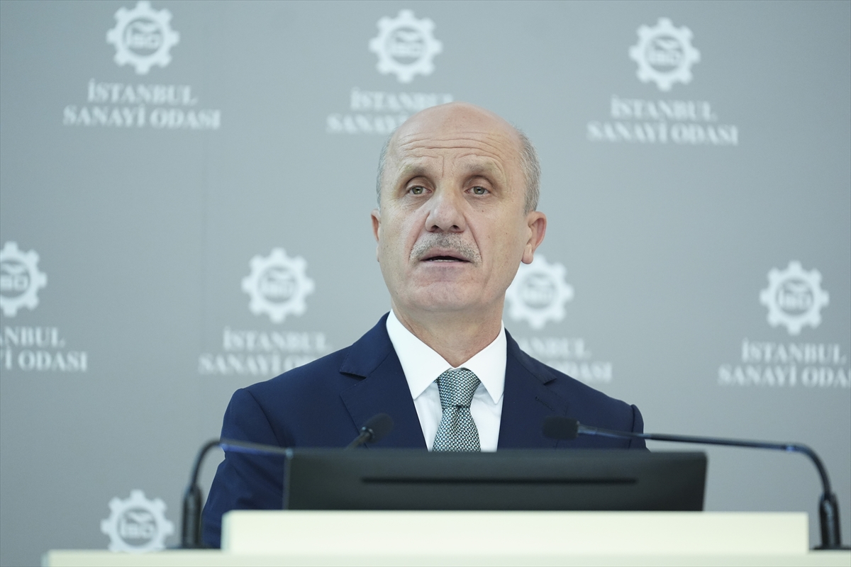 Üniversitelerimiz ikmal kursuna dönen yaz okullarını ortadan kaldırmalı