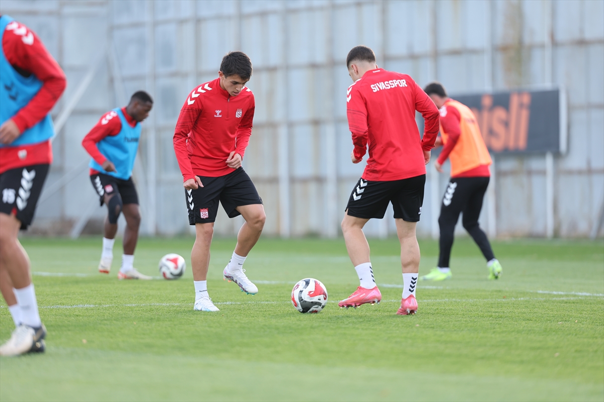 Sivasspor, Atakaş Hatayspor maçının hazırlıklarına devam etti