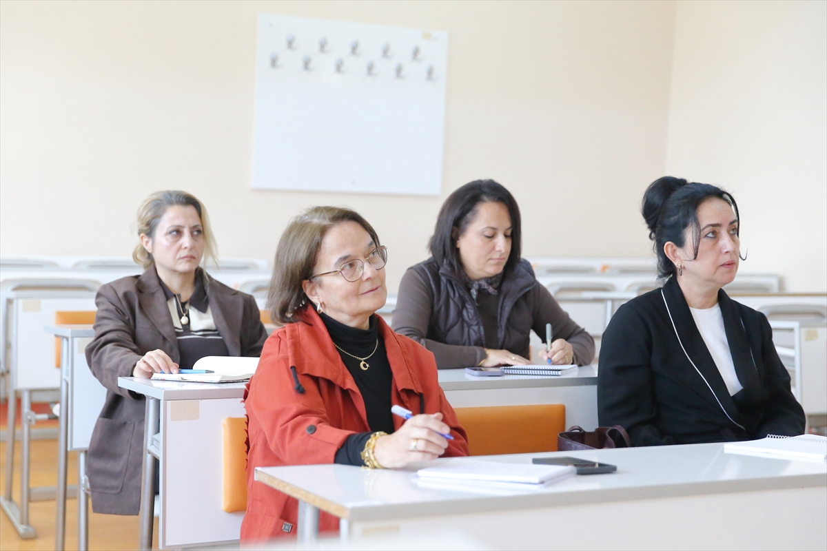 Arkeoloji merakıyla ikinci meslekleri için üniversiteli oldular