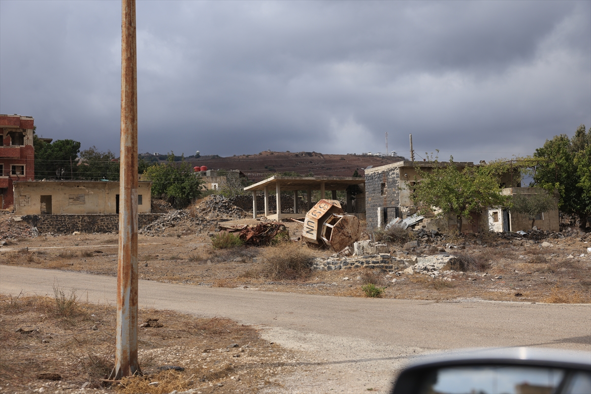 Türkiye'den Suriye'ye dönen Abdi, İsrail ordusunun baskınlarıyla harabeye dönen köyünü tanıyamadı:
