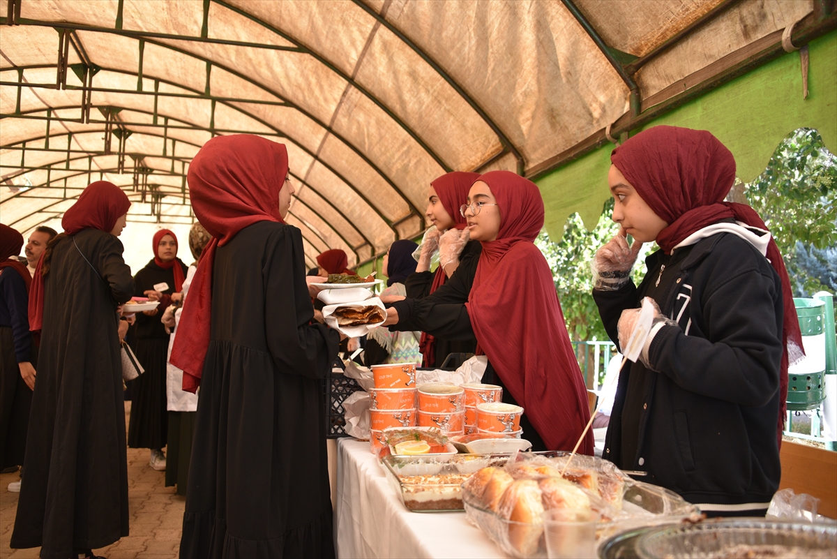 Şanlıurfa'da Gazze yararına kermes düzenlendi