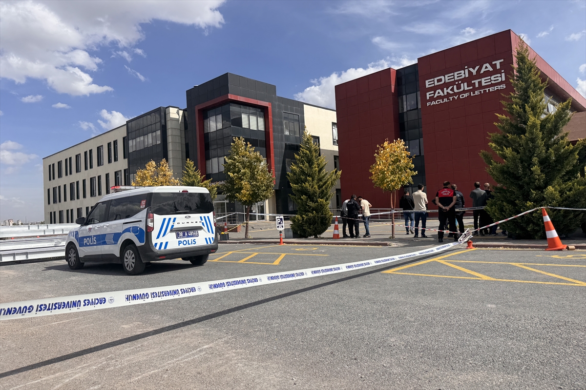 Kayseri'de eski eşi tarafından tüfekle vurulan üniversite öğrencisi kadın öldü