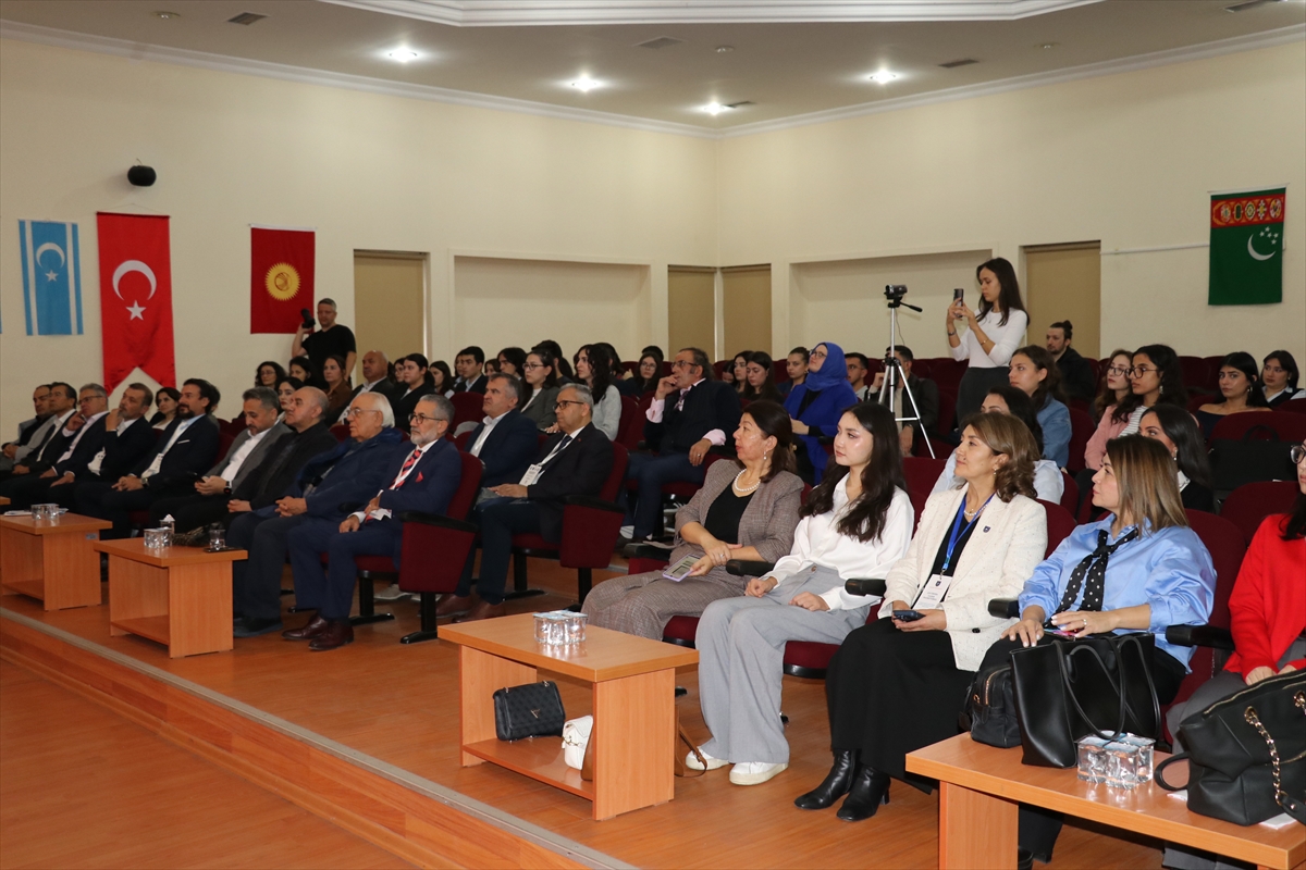 İzmir'de 2. Uluslararası Asya Rönesansı Sempozyumu başladı