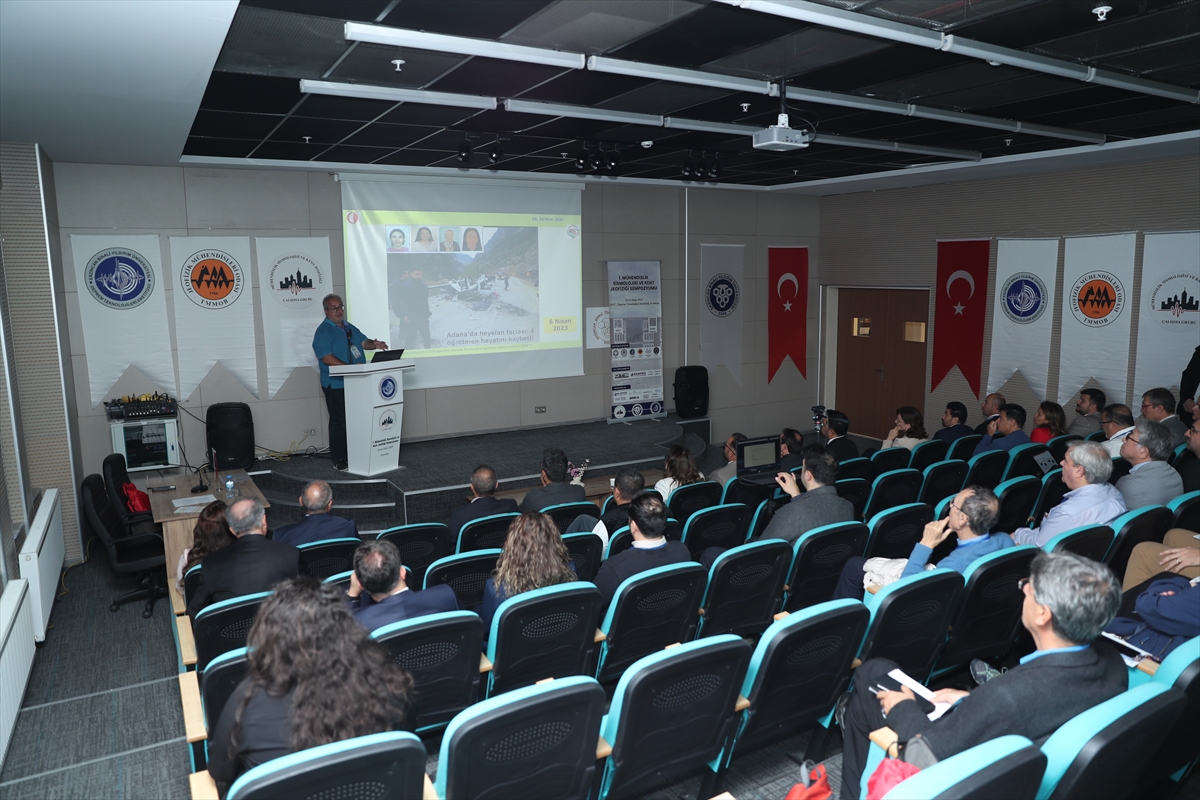 Erzincan'da "Mühendislik Sismolojisi ve Kent Jeofiziği Sempozyumu" başladı