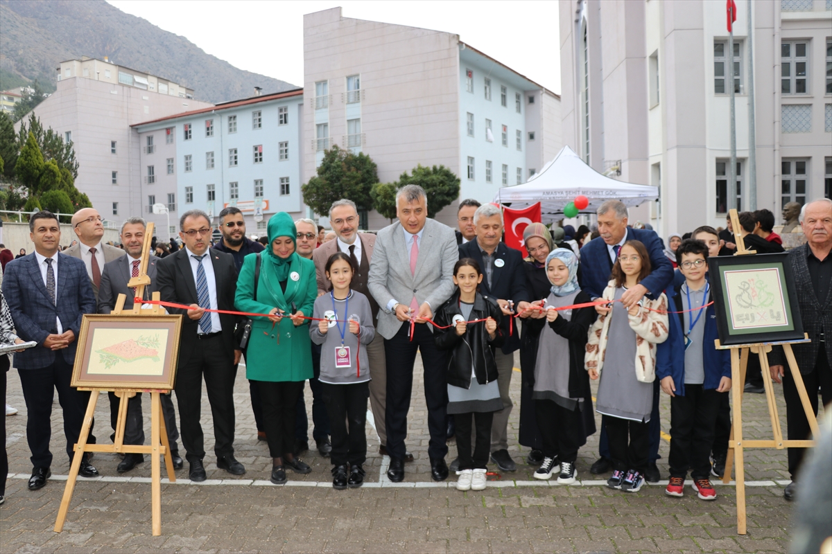 Amasya'da lise öğrencileri Gazze için kermes düzenledi