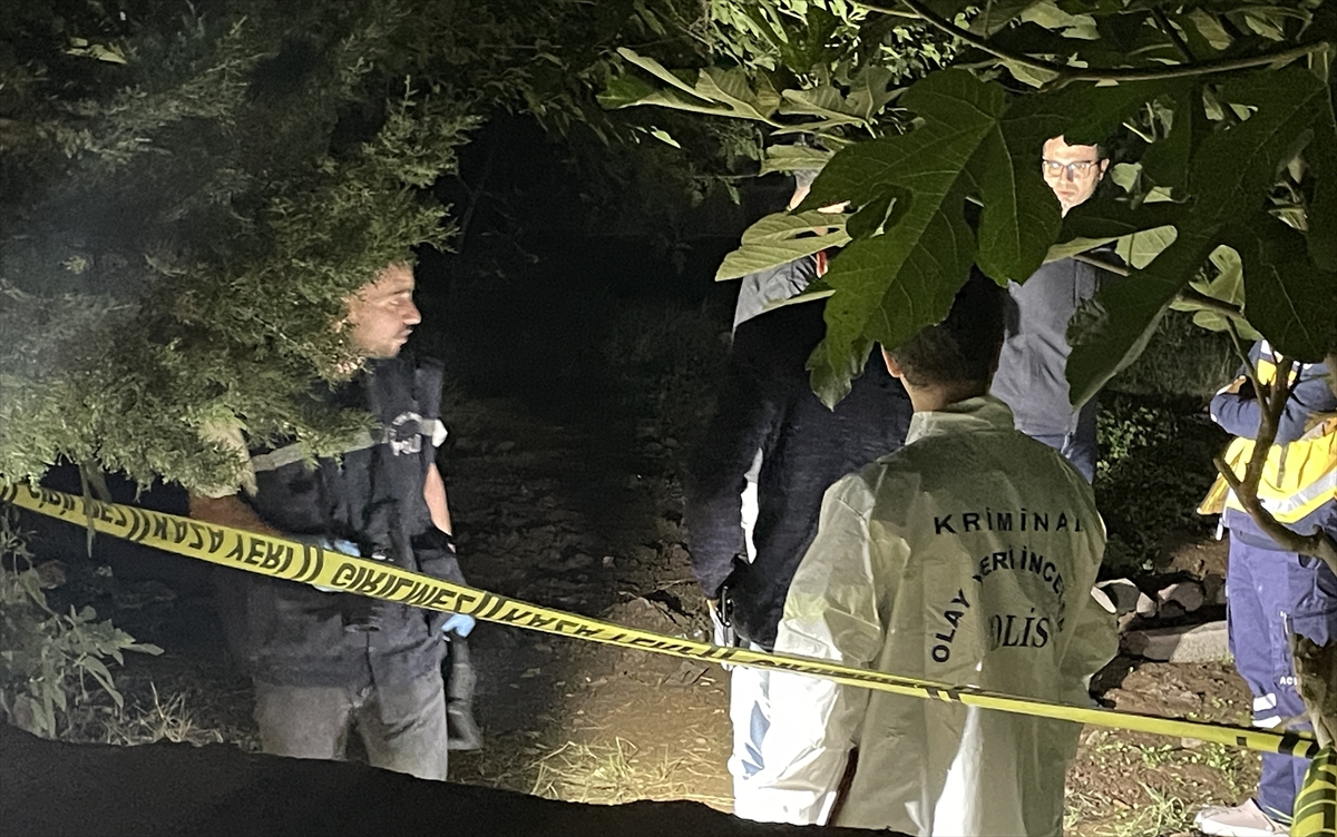 Şanlıurfa'da cami bahçesine gömülü bebek cesedi bulundu