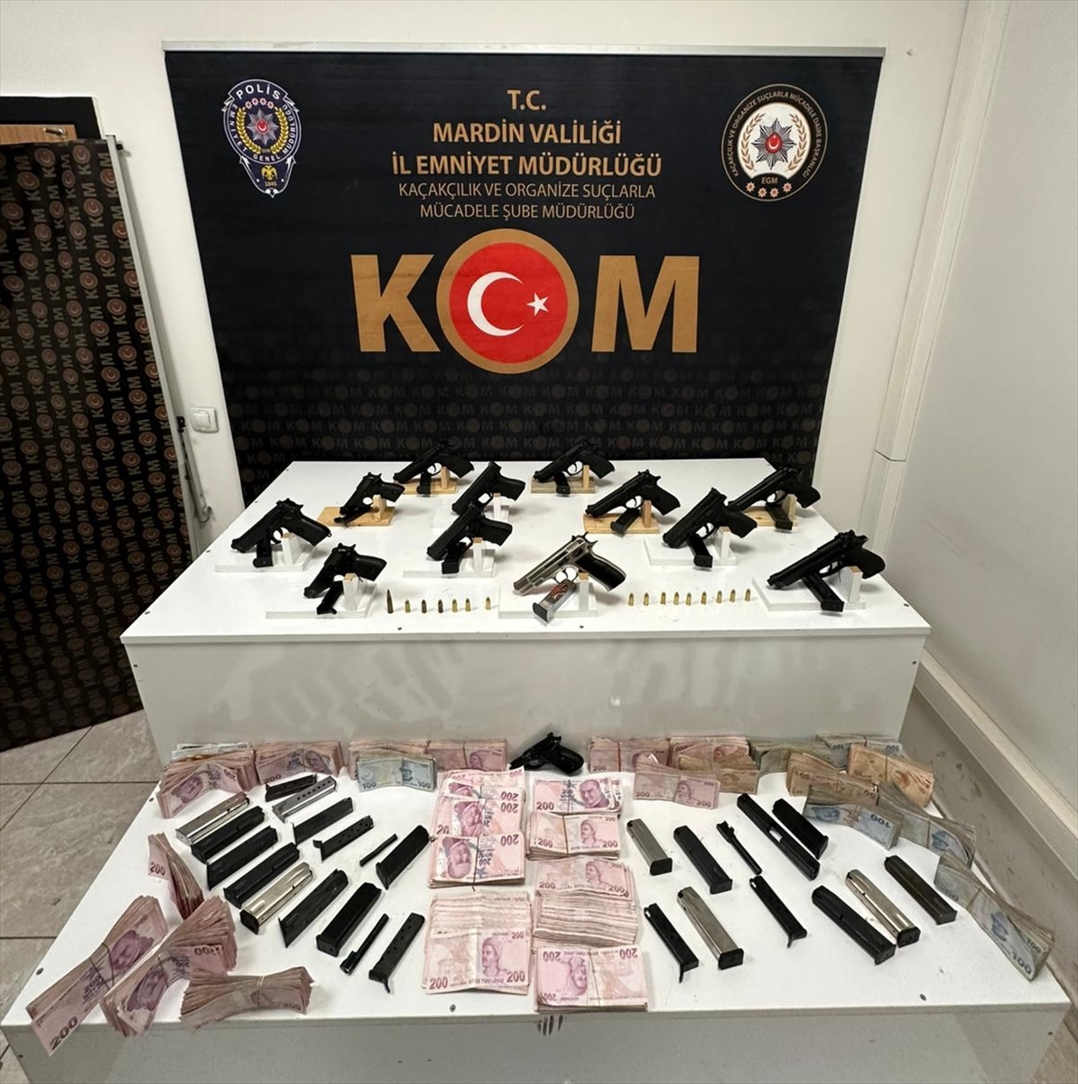 Mardin'de 12 ruhsatsız tabanca ele geçirildi